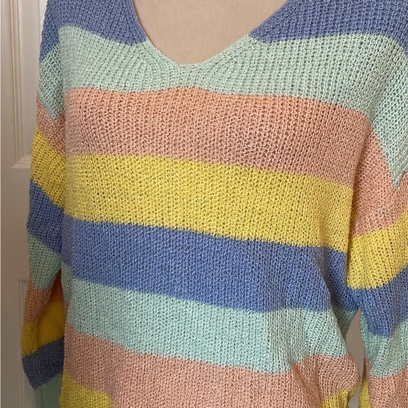 Davi & Dani Multicolored Sweater - Picture 7 of 8